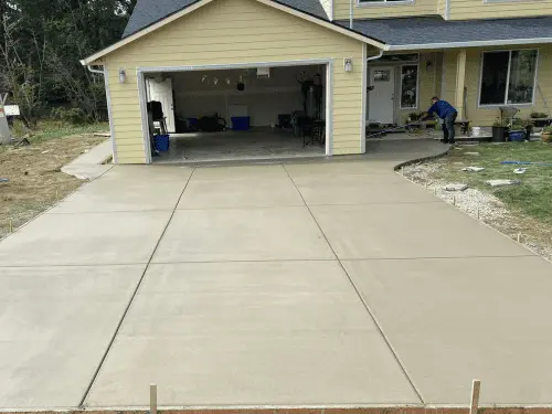 Concrete driveway installation in Portland OR – Glorious Stone Construction